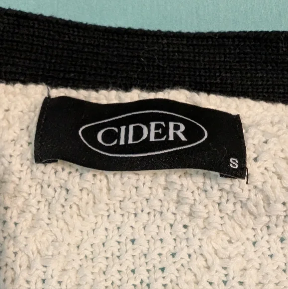 Cider White Cropped Cable Knit Cardigan with Black Trim (Women's S) - Picture 2 of 3